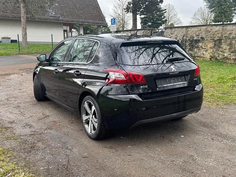 Second-hand Peugeot 308 Allure 131 CP (96 kW) 2017 Negru Berlinǎ