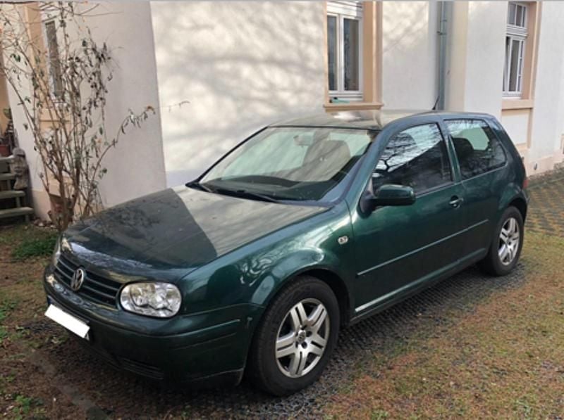 Grün Gebraucht 2000 VW Golf IV Kleinwagen | 800 € (Superpreis) - Bild 1/3