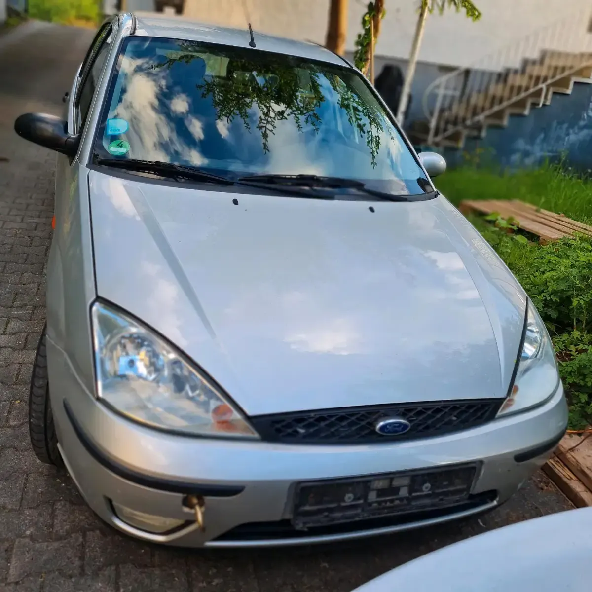 Gebraucht Ford Focus 100 PS (73 kW) 2002 Silber Limousine
