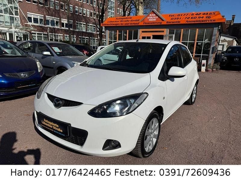 Gebraucht Mazda 2 75 PS (55 kW) 2010 Weiß Kleinwagen