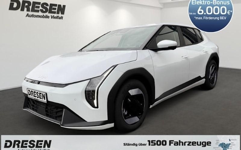 Neu Kia EV4 Earth 150 kW (204 PS) 2025 Weiß Kleinwagen