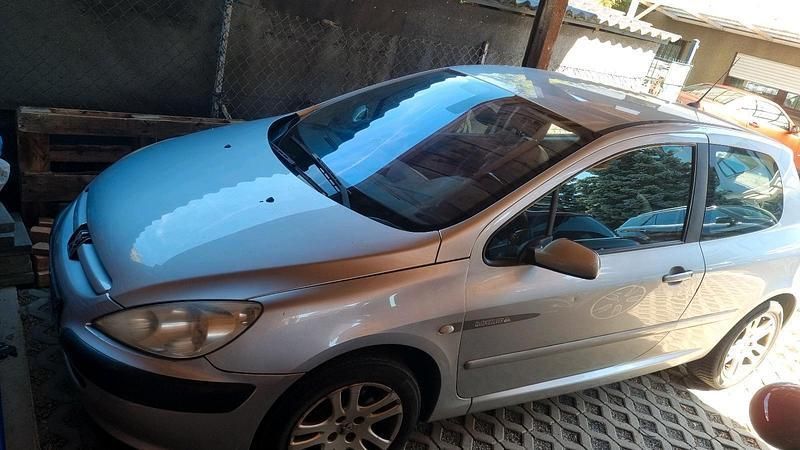 Silber Gebraucht 2008 Peugeot 307 Kleinwagen | 1.200 € - Bild 1/4