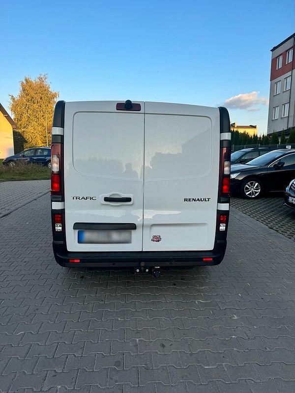 Gebraucht Renault Trafic 121 PS (88 kW) 2020 Weiß Van / Kleinbus