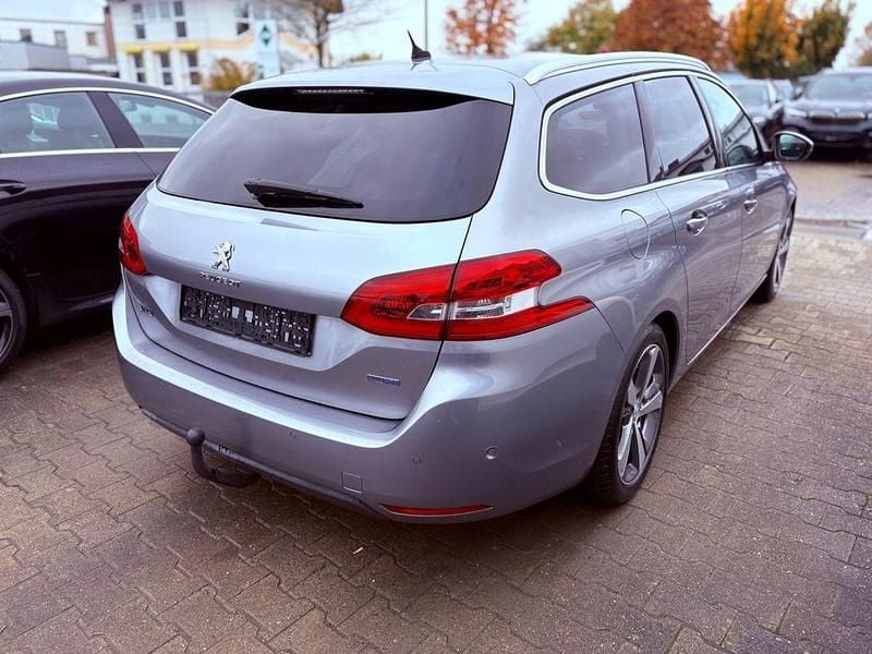 Gebraucht Peugeot 308 Allure 150 PS (110 kW) 2016 Grau Kombi