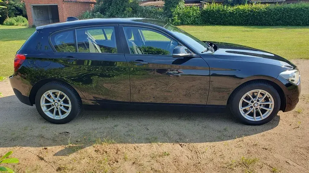 Gebraucht BMW 116 136 PS (100 kW) 2012 Schwarz Kleinwagen