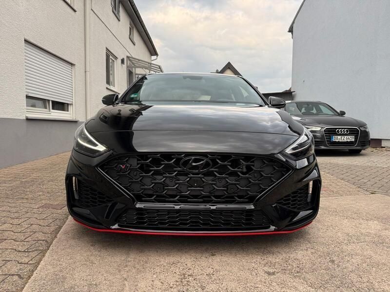 Schwarz Gebraucht 2024 Hyundai i30 Kleinwagen | 36.049 € (Etwas zu teuer) - Bild 1/4