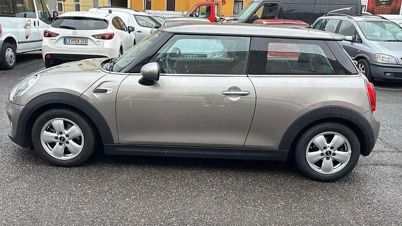 Second-hand Mini ONE 102 CP (75 kW) 2016 Argintiu Hatchback