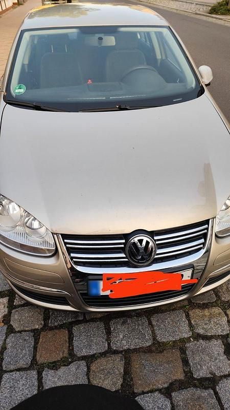 Gebraucht VW Jetta Comfortline 140 PS (102 kW) 2008 Gold Limousine