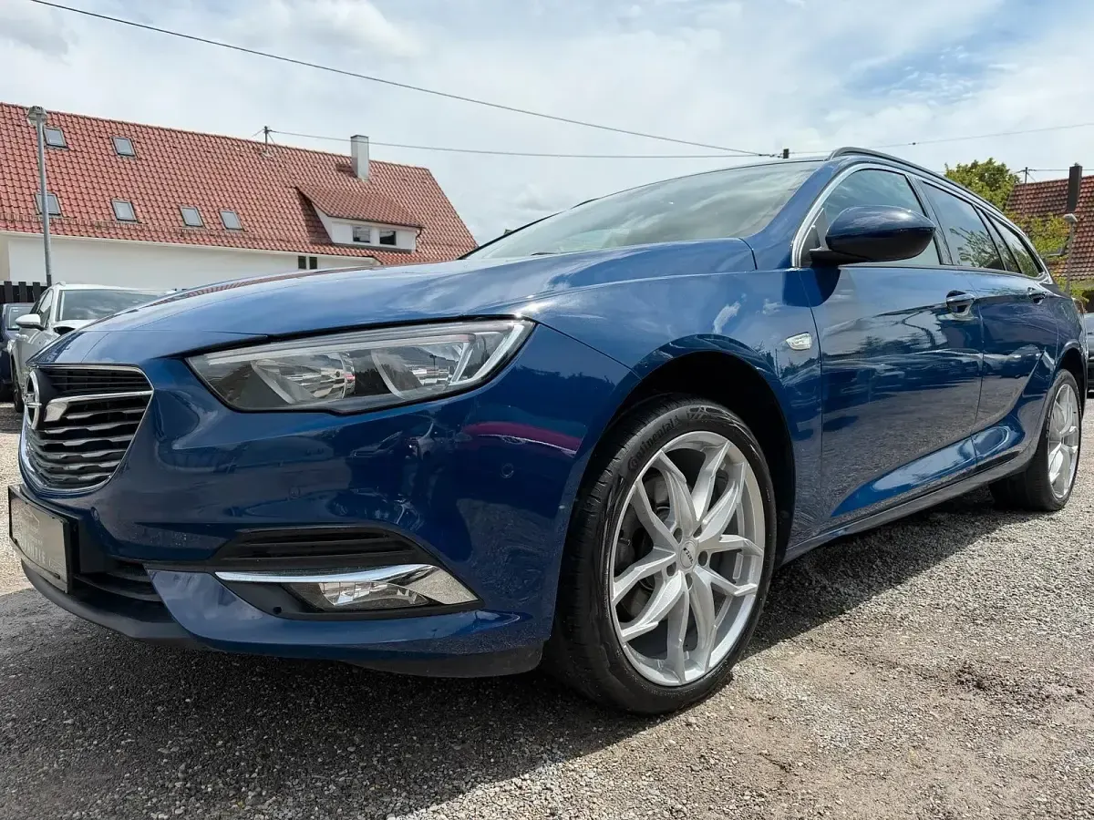 Gebraucht Opel Insignia 170 PS (125 kW) 2018 Blau Kombi