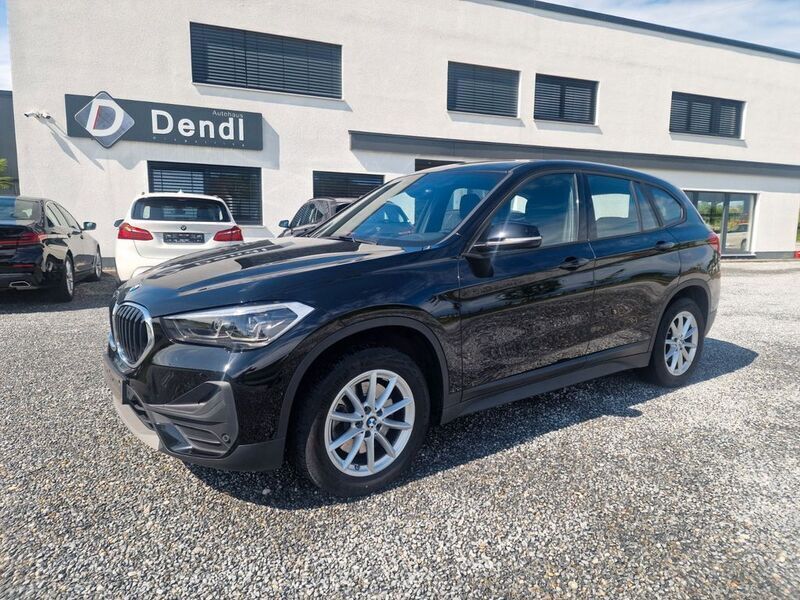 Schwarz ii Gebraucht 2021 BMW X1 Sport Line SUV | 24.600 € (Fairer Preis) - Bild 1/4