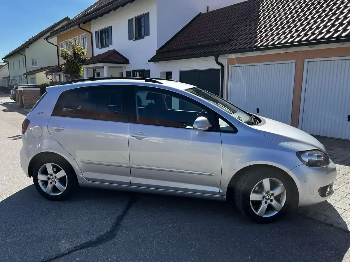 Brugt VW Golf VI Team 105 HK (77 kW) 2010 Sølv Hatchback