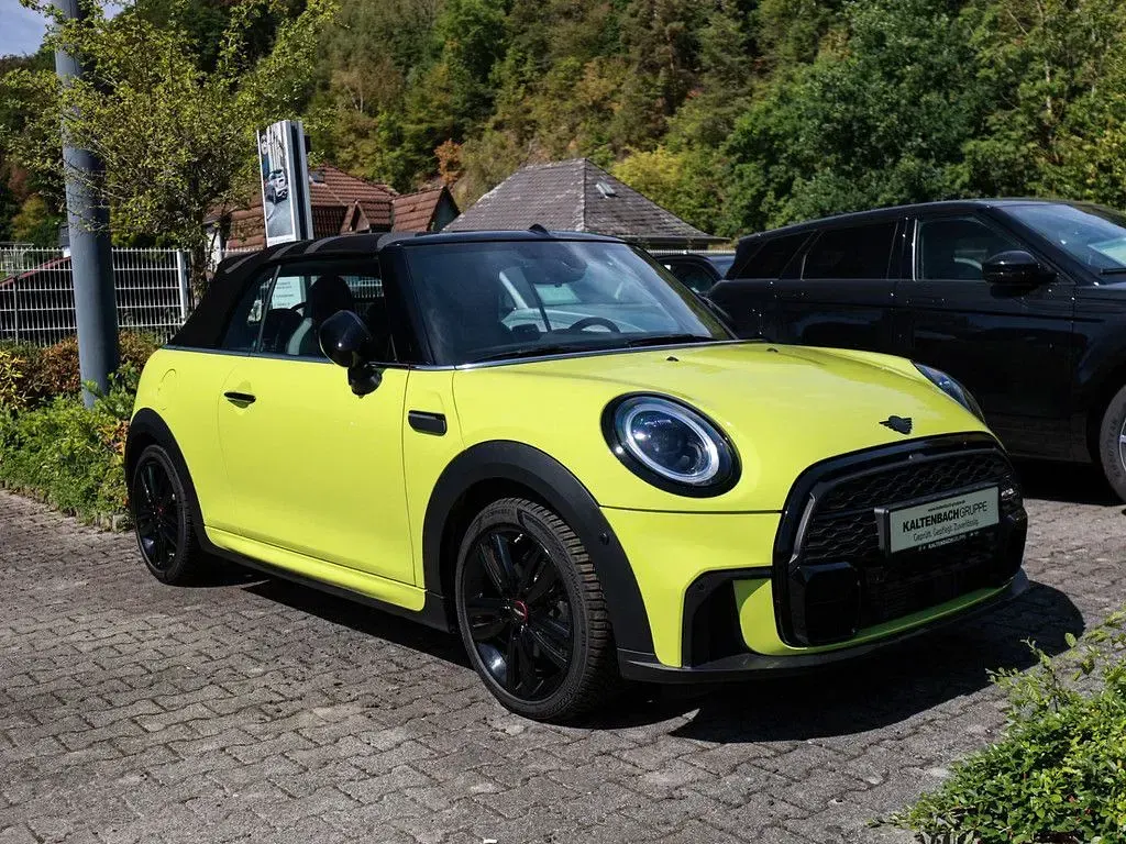 Gebraucht Mini John Cooper Works Cabriolet 136 PS (100 kW) 2021 Gelb Cabrio