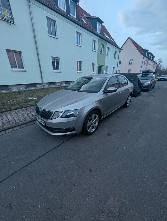 Gebraucht Skoda Octavia 116 PS (85 kW) 2018 Silber Limousine