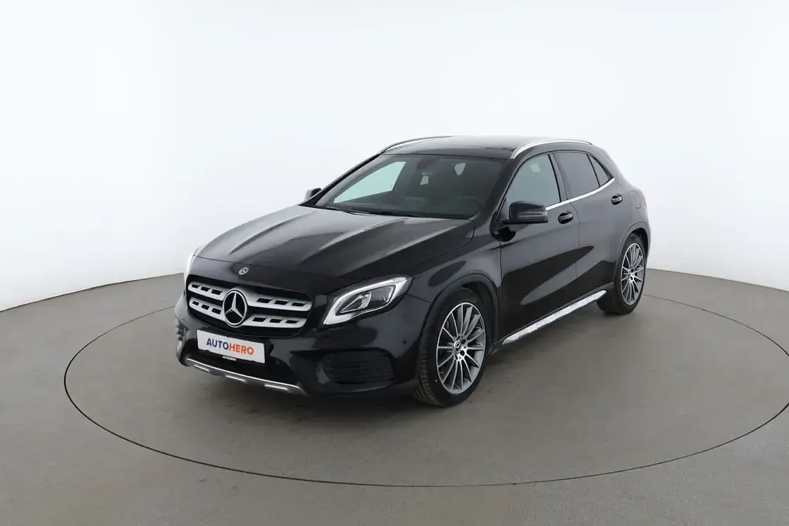 Gebraucht Mercedes GLA250 AMG line 2019 SUV