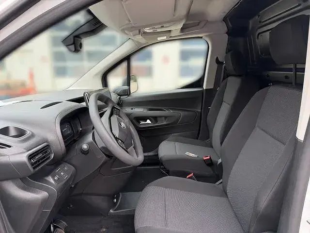 Neu Opel Combo Edition 102 PS (75 kW) 2025 Kaolin weiss kaolin weiss Van / Kleinbus