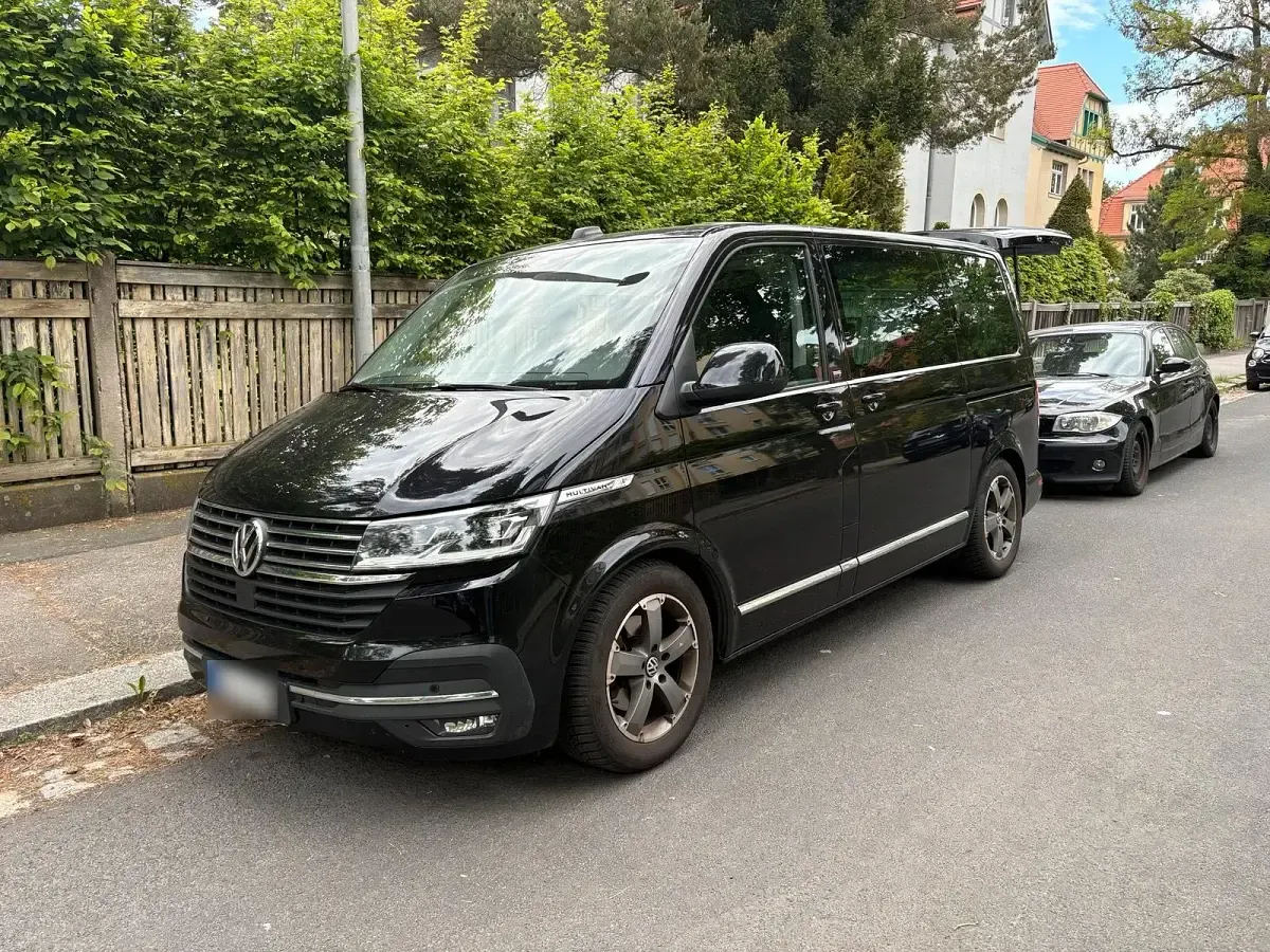 Gebraucht VW T6.1 Generation Six 150 PS (110 kW) 2020 Schwarz Van