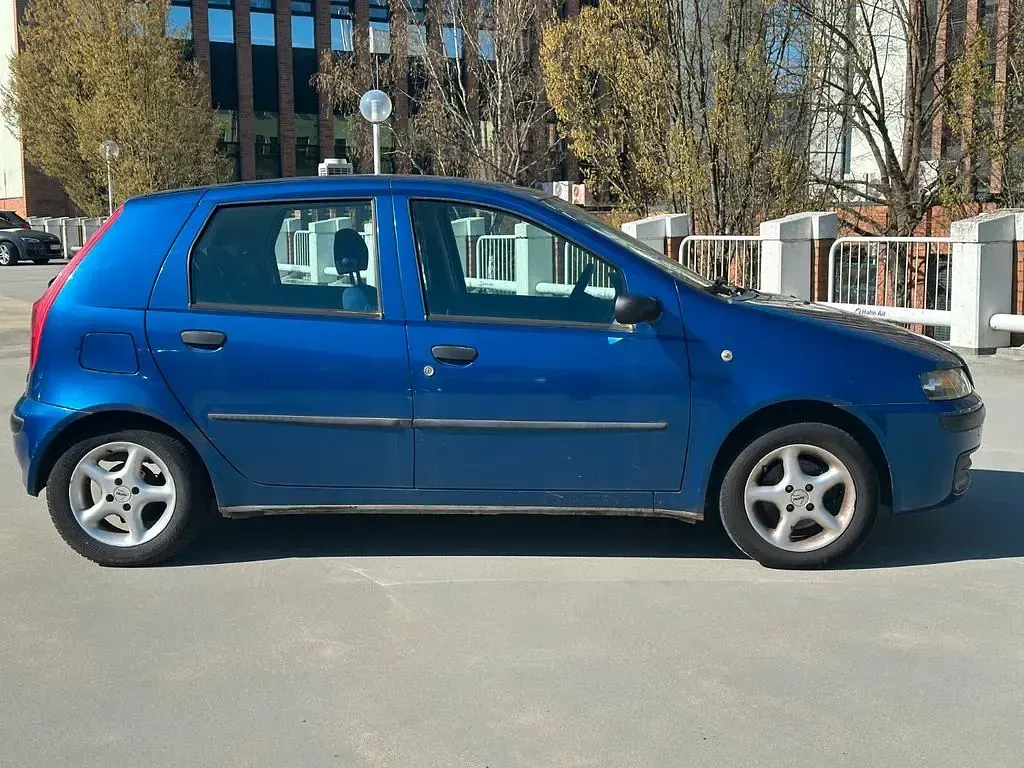 Gebraucht Fiat Punto 80 PS (58 kW) 2000 Blau Kleinwagen