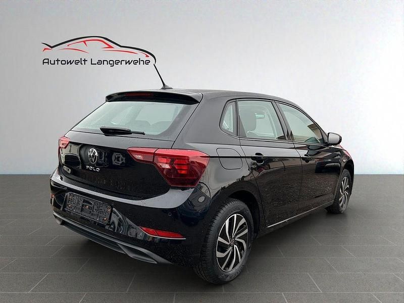 Gebraucht VW Polo Life 95 PS (69 kW) 2023 Schwarz Limousine