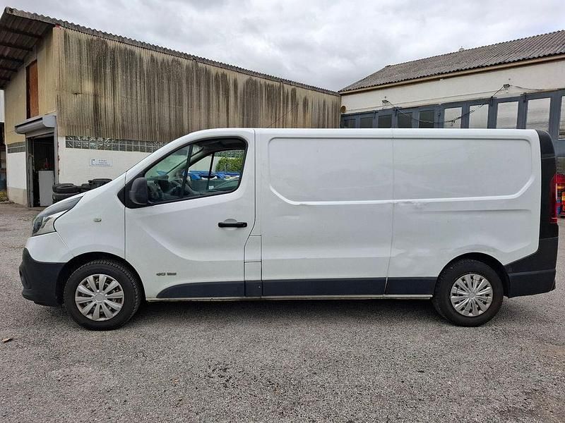 Gebraucht Renault Trafic 125 PS (91 kW) 2016 Weiß Van / Kleinbus