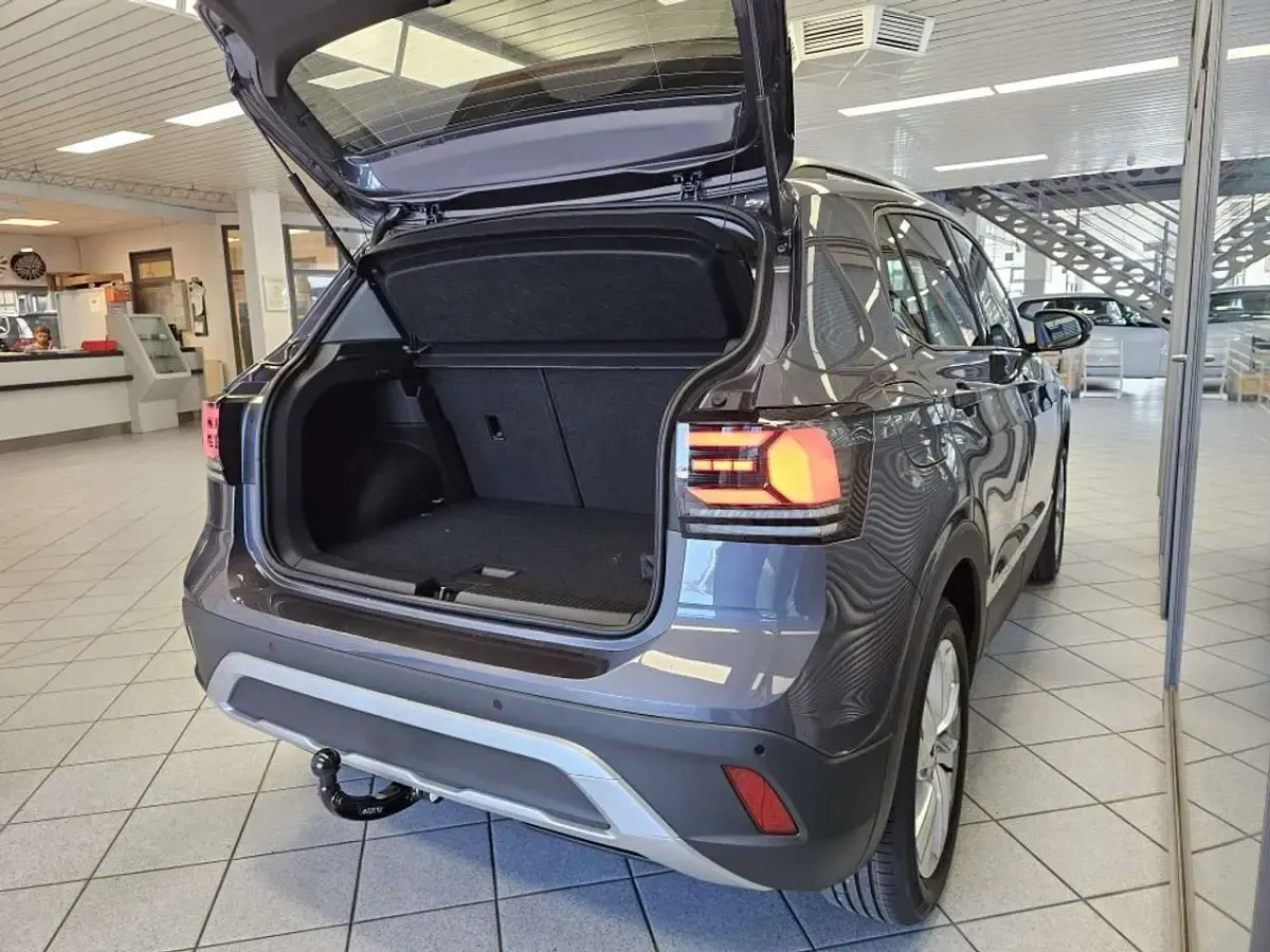 Neu VW T-Cross Life 116 PS (85 kW) 2026 Grau SUV