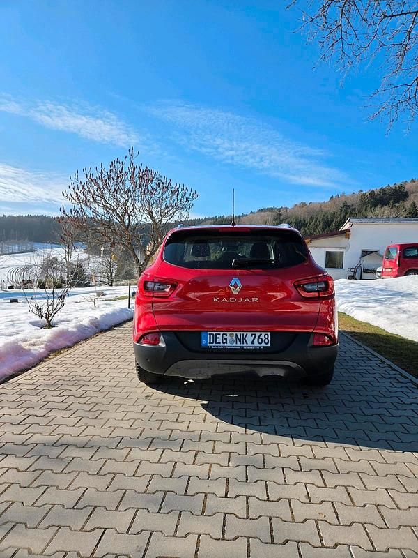 Gebraucht Renault Kadjar 131 PS (96 kW) 2016 Rot SUV