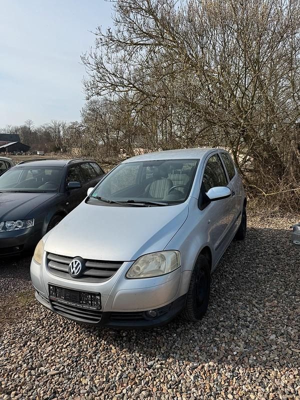 Gebraucht VW Fox 75 PS (55 kW) 2007 Silber Kleinwagen