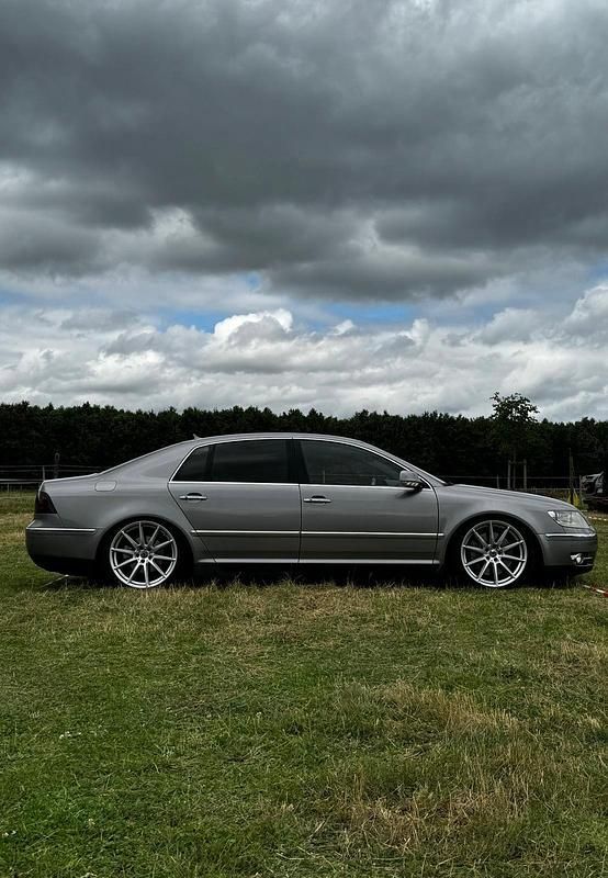 Silber Gebraucht 2010 VW Phaeton Limousine | 7.000 € - Bild 1/4