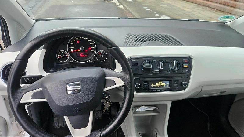 Gebraucht Seat Mii 60 PS (44 kW) 2014 Weiß Kleinwagen