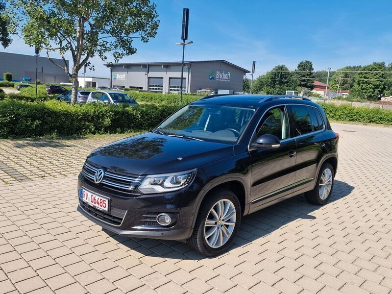 Schwarz Gebraucht 2012 VW Tiguan Sportline SUV | 10.400 € (Fairer Preis) - Bild 1/4