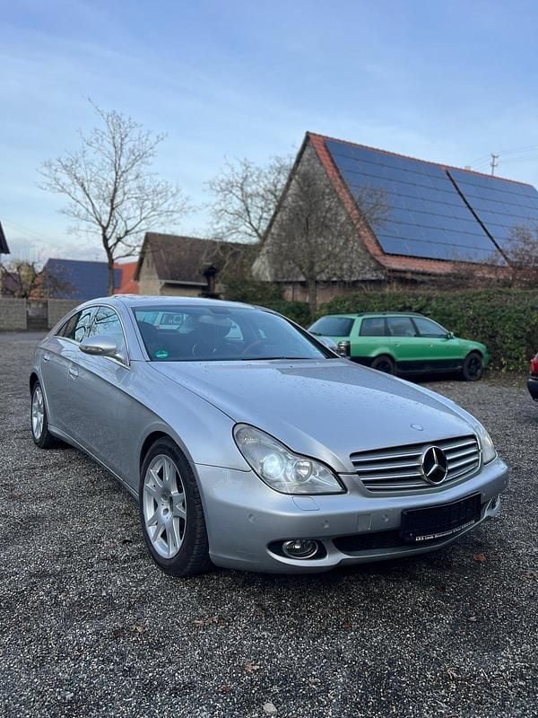 Gebraucht Mercedes CLS320 224 PS (164 kW) 2007 Silber Limousine