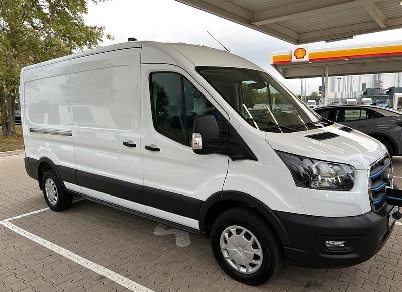 Gebraucht Ford Transit 197 kW (269 PS) 2023 Weiß Limousine