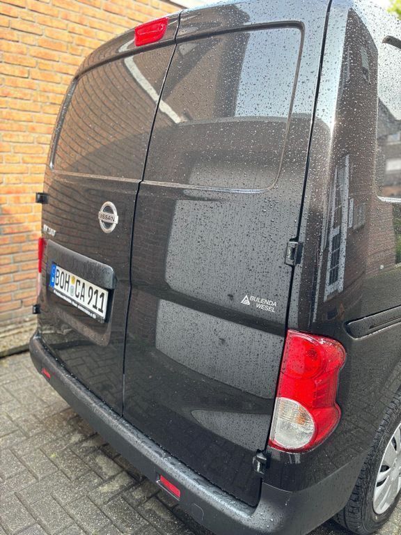 Schwarz Gebraucht 2016 Nissan NV200 Van | 8.750 € - Bild 1/4