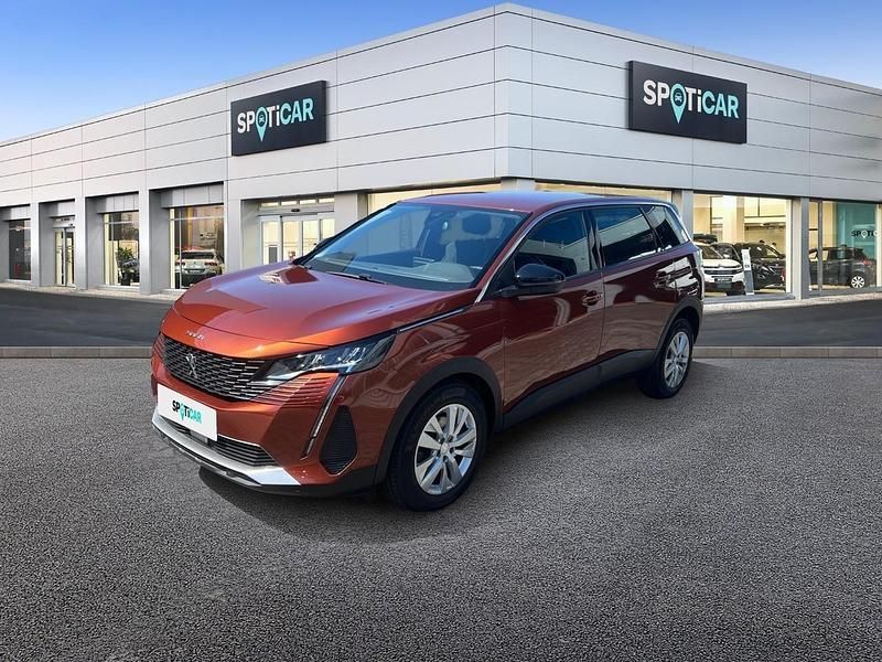 Braun Gebraucht 2022 Peugeot 5008 Active Van / Kleinbus | 25.390 € (Guter Preis) - Bild 1/4