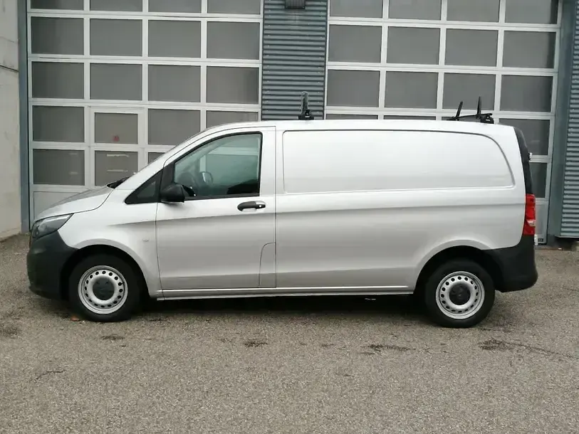 Brugt Mercedes Vito 114 HK (83 kW) 2018 Sølv Van