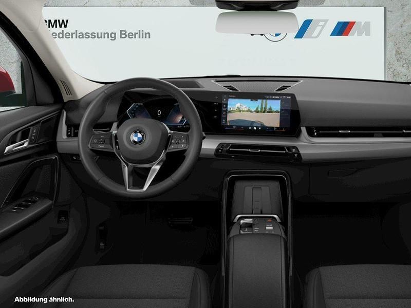 Gebraucht BMW X2 156 PS (114 kW) 2025 Rot SUV
