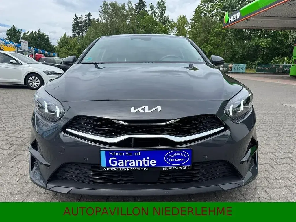 Gebraucht Kia Ceed 140 PS (102 kW) 2025 Grau Kleinwagen