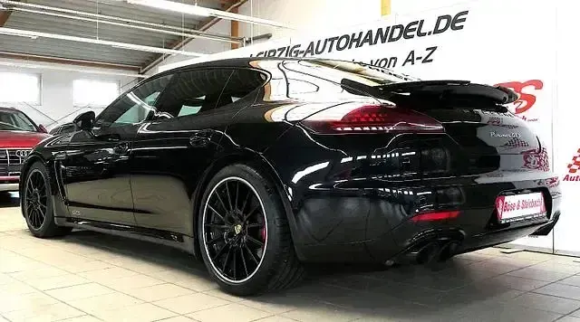 Gebraucht Porsche Panamera 4 Sport 441 PS (324 kW) 2016 Tiefschwarz Kleinwagen