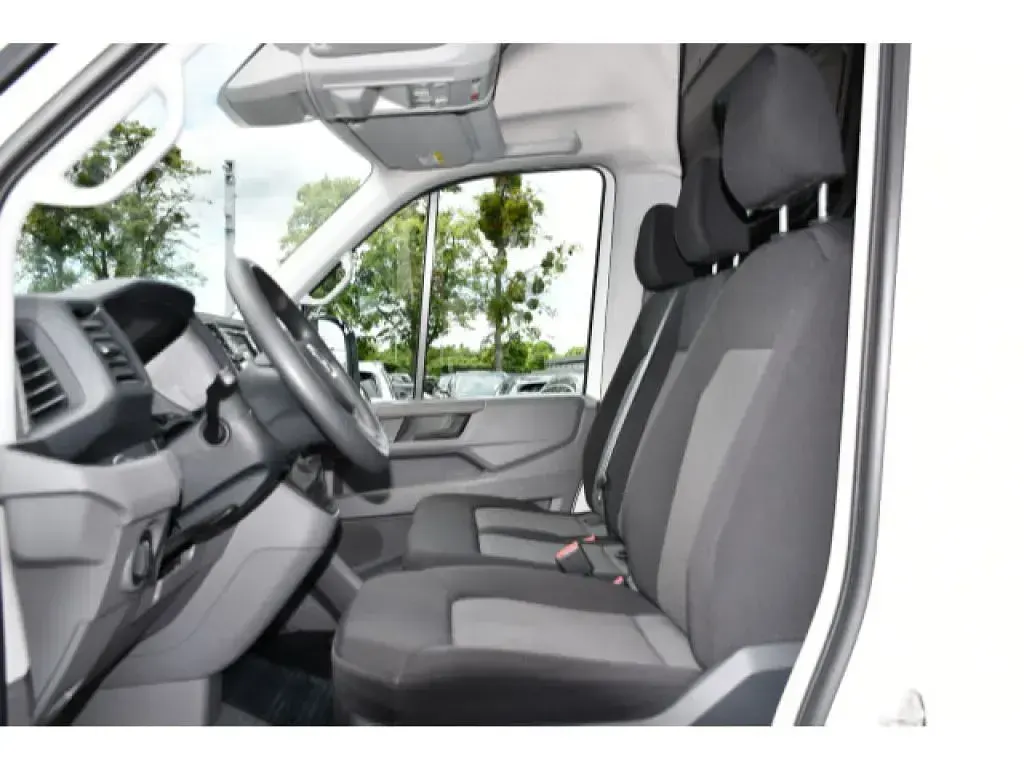 Gebraucht VW Crafter 140 PS (102 kW) 2022 Candyweiß Van
