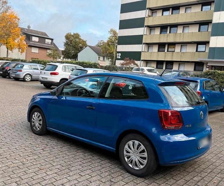 Blau Gebraucht 2010 VW Polo Kleinwagen | 2.600 € (Guter Preis) - Bild 1/4