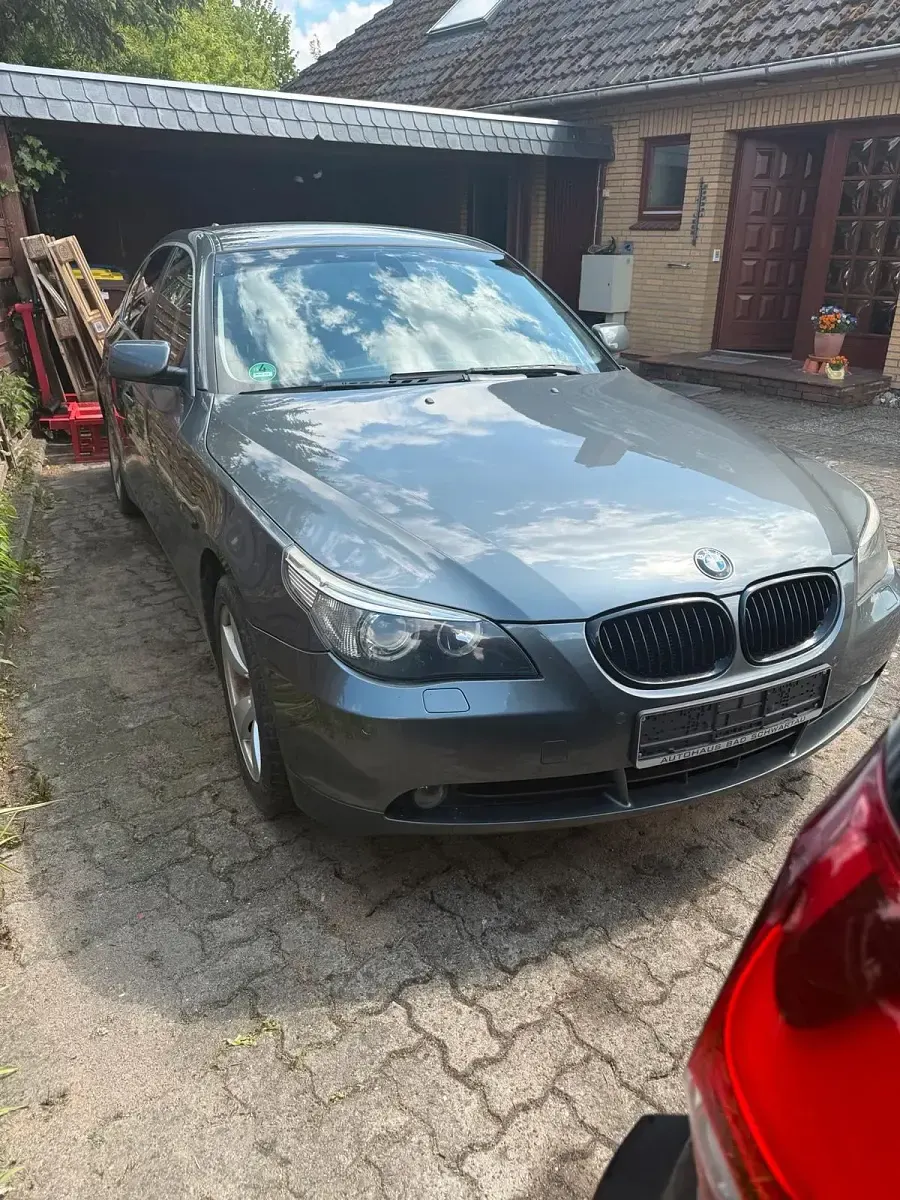 Gebraucht BMW 523 2005 Grau Limousine