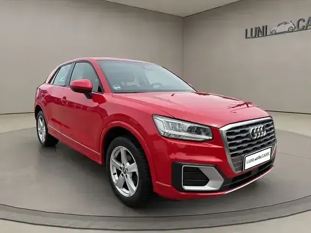 Gebraucht Audi Q2 Sport 150 PS (110 kW) 2019 Rot SUV