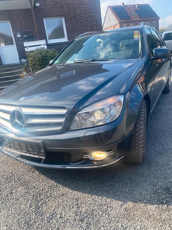 Grau Gebraucht 2008 Mercedes C220 Kombi | 4.300 € (Guter Preis) - Bild 1/4
