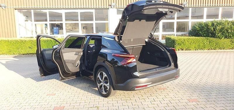 Schwarz Gebraucht 2022 Citroën C5 X PureTech Limousine | 18.800 € (Superpreis) - Bild 1/4