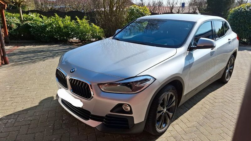 Silber Gebraucht 2019 BMW X2 Advantage SUV | 21.190 € (Guter Preis) - Bild 1/4