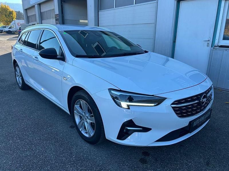 Weiß Gebraucht 2022 Opel Insignia Business Kombi | 14.444 € (Fairer Preis) - Bild 1/4