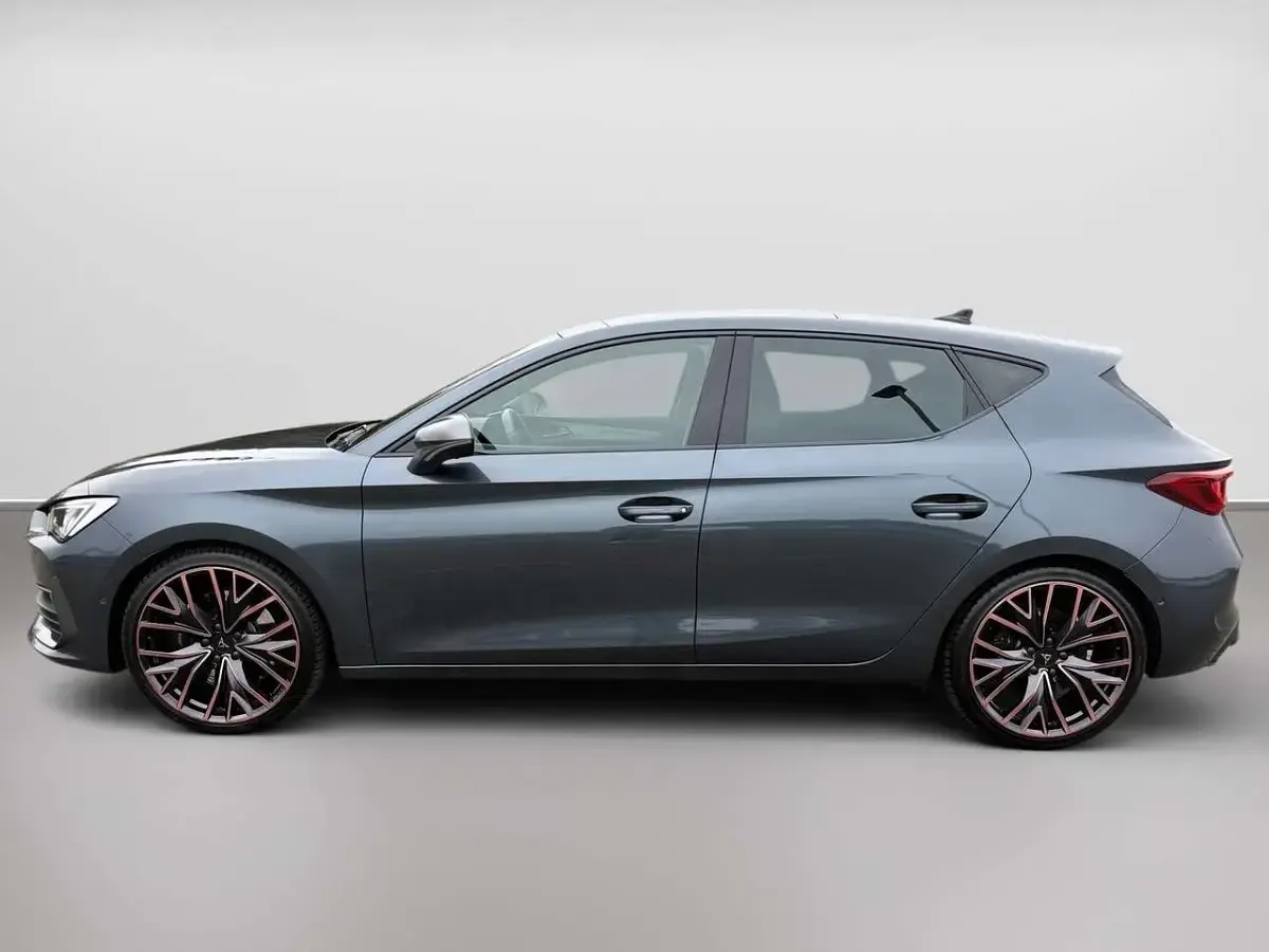 Gebraucht Cupra Leon VZ 300 PS (220 kW) 2024 Magnetic grau Limousine