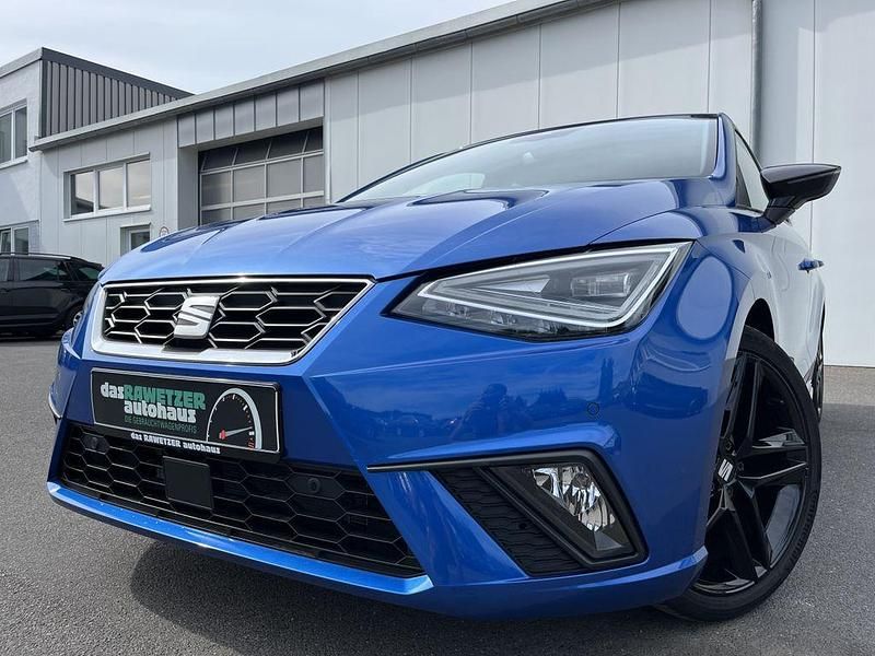 Blau Gebraucht 2022 Seat Ibiza FR-Line Limousine | 16.460 € (Etwas zu teuer) - Bild 1/4