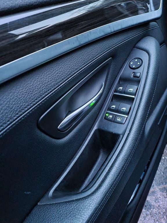 Gebraucht BMW 530 258 PS (189 kW) 2013 Limousine