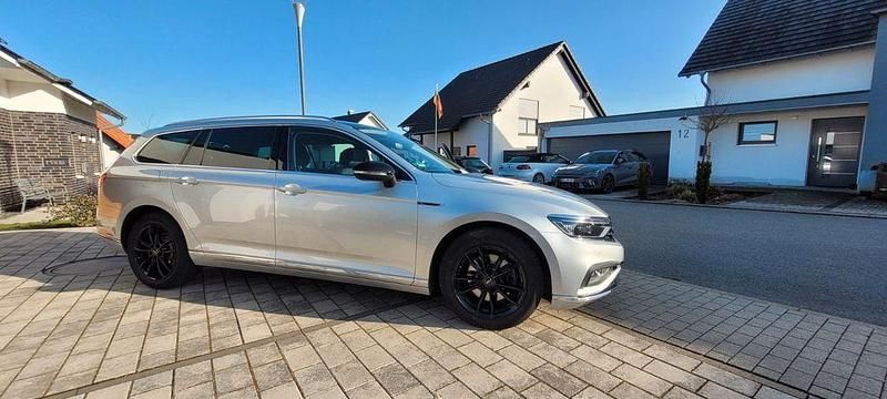 Gebraucht VW Passat Elegance 150 PS (110 kW) 2019 Silber Kombi