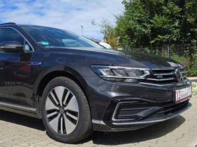 Gebraucht VW Passat GTE 156 PS (114 kW) 2021 Grau Kombi